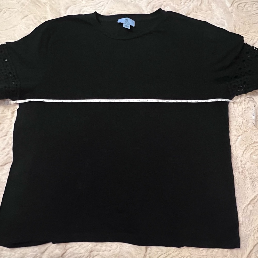 CeCe Black Short Sleeve Tee
